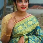 সিল্ক কাতান শাড়ি